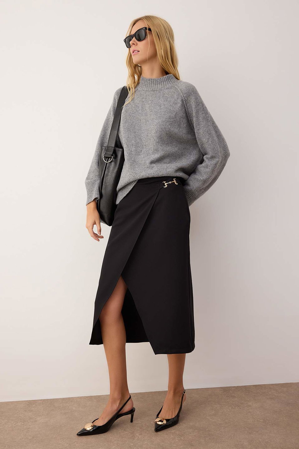 Accessory Detailed Double-Breasted Slit Midi Woven Skirt TWOAW26ET00080