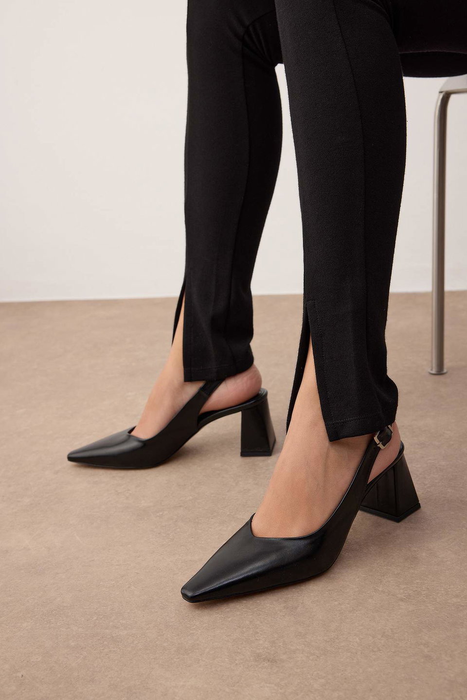Patent Leather Buckle Detailed Pointed Toe Women's Block Heel Shoes TAKAW26TO00010