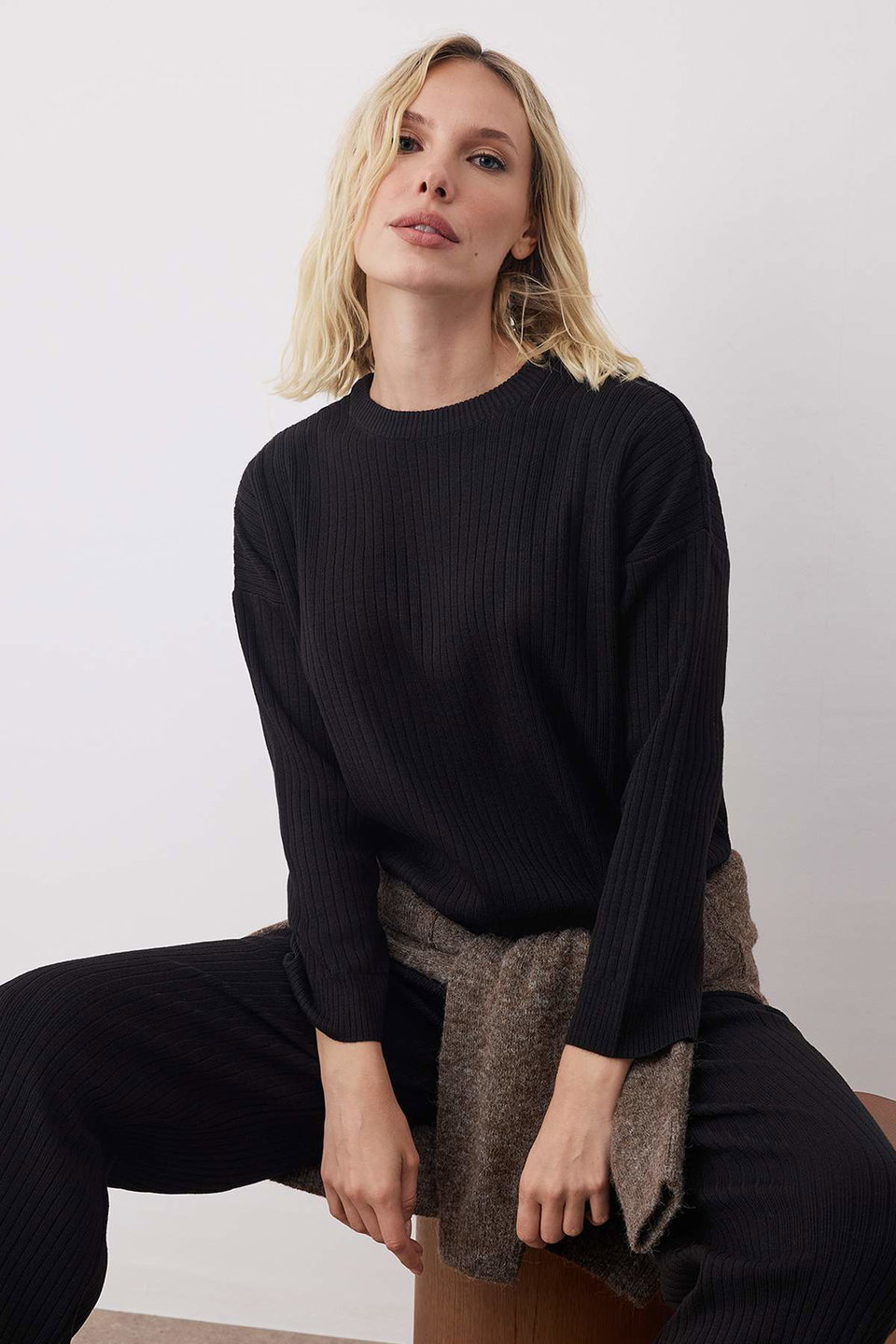 Wide Pattern Basic Ribbed Knitwear Bottom-Top Set TWOSS20AU0084