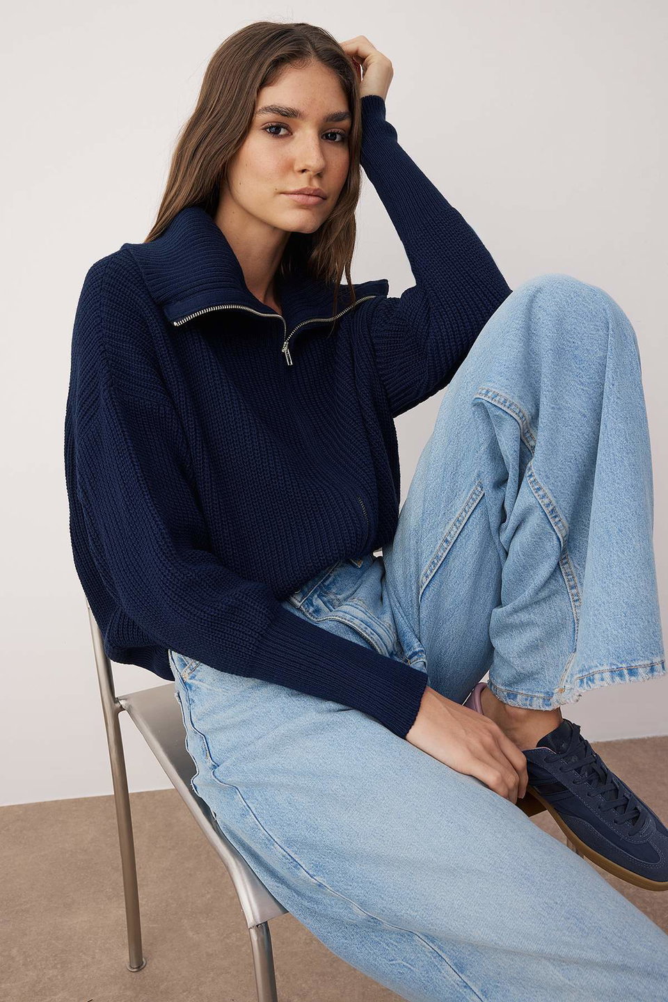 Wide Pattern Turn-down Collar Zippered Knitwear Cardigan TWOAW24HI00072