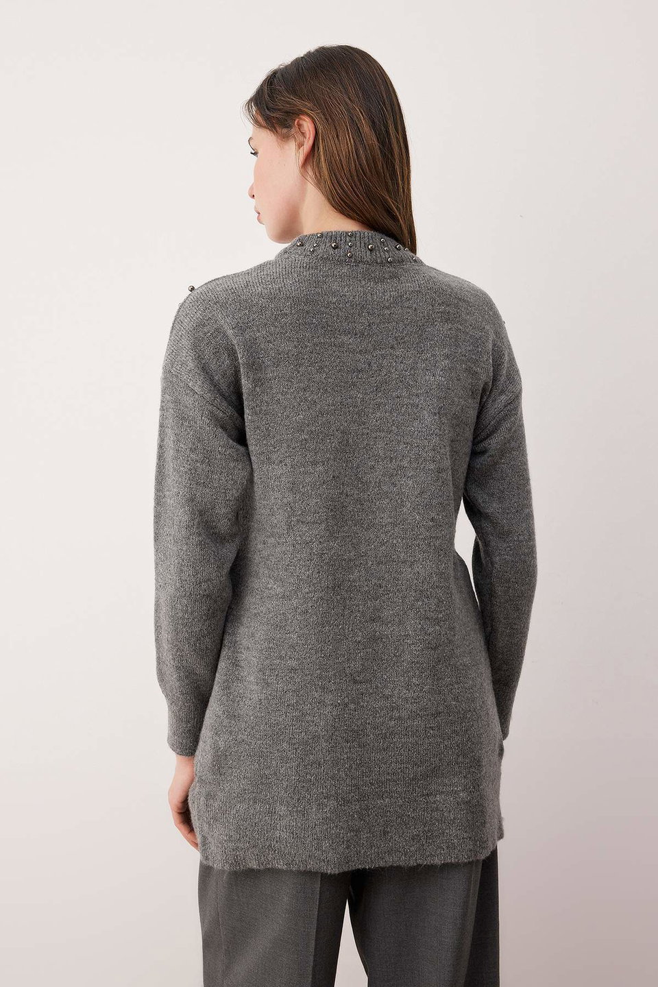 Metal Pearl Detailed Knitwear Sweater TCTAW26AK00006