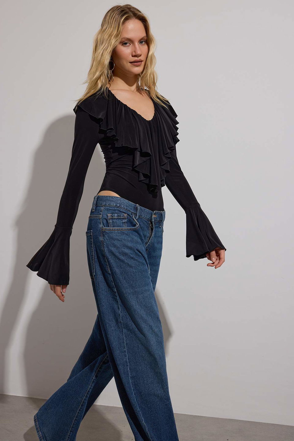 Limited Edition Plain V-Neck Long Knitted Sandy Bodysuit TPRAW26BD00020