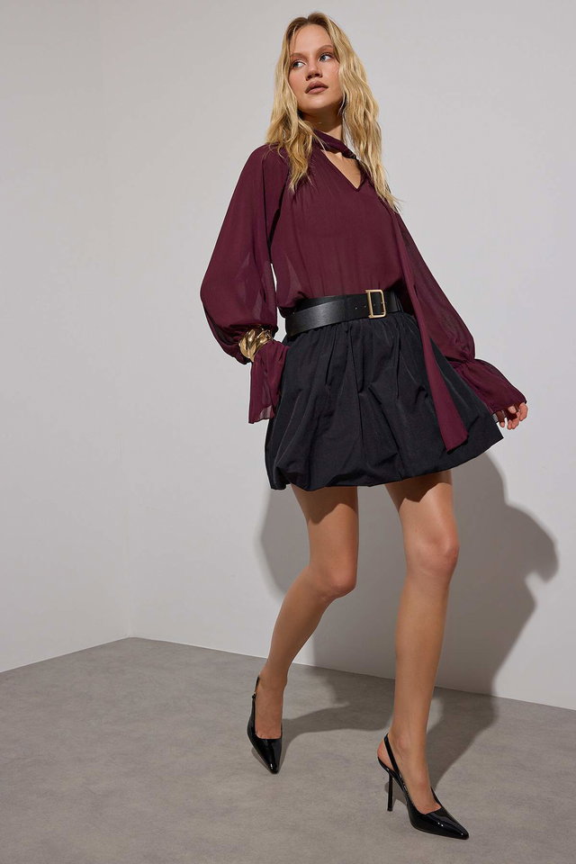 Schwarz - Limited Edition Black Shorts Lined Belted Extra Short/Super Mini Balloon Skirt TPRAW26ET00003