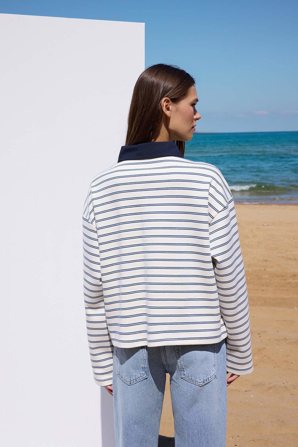 Striped Premium Woven Collar Detail Placket Regular Flexible Knit T-shirt/Sweatshirt TWOAW26TS00004