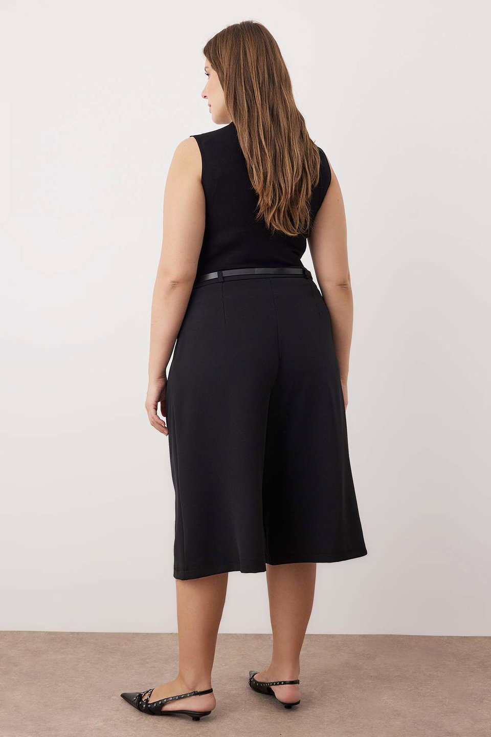 Wide Leg Accessory Detailed Capri Plus Size Shorts & Bermuda TBBAW26AP00006