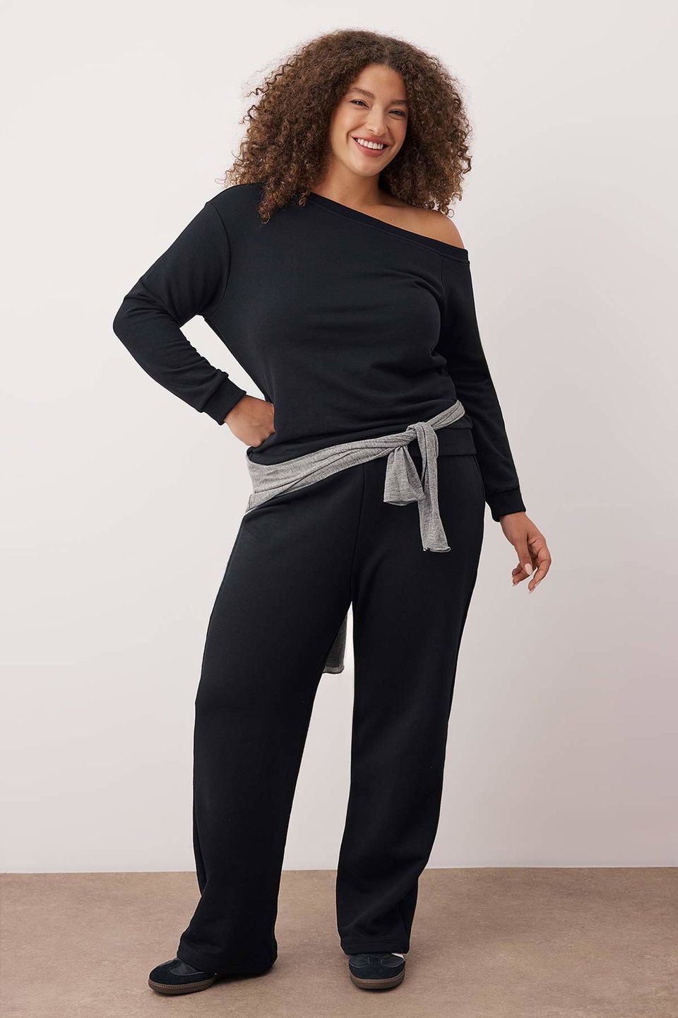 Off-Shoulder Regular Plus Size Tracksuit TBBAW26TS00006