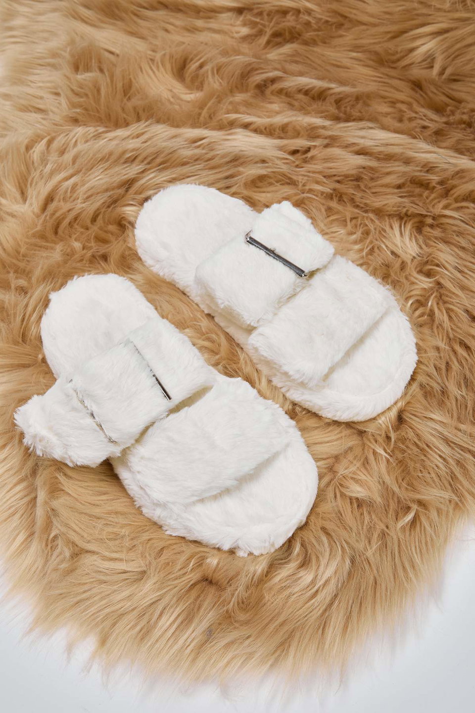 Double Band Detailed Plush Women's Home Slippers TAKAW26ER00012