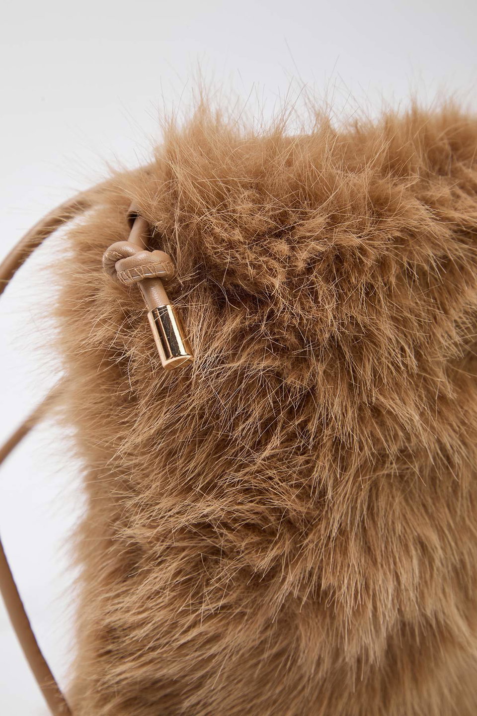 Camel Faux Fur Crossbody Women's Shoulder and Phone Bag Takaw26Oc00067