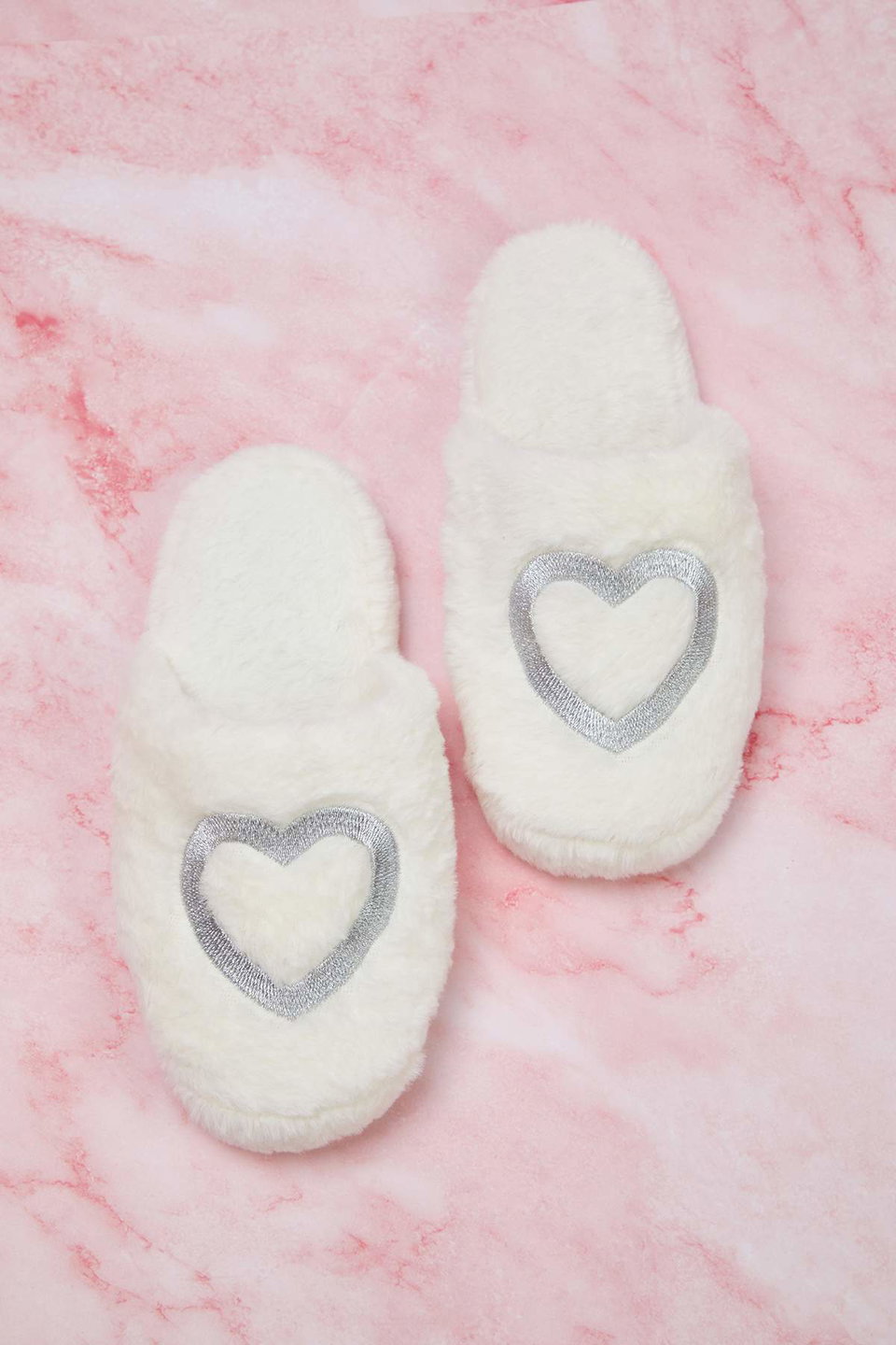 Heart Detailed Plush Women's Home Slippers TAKAW26ER00009