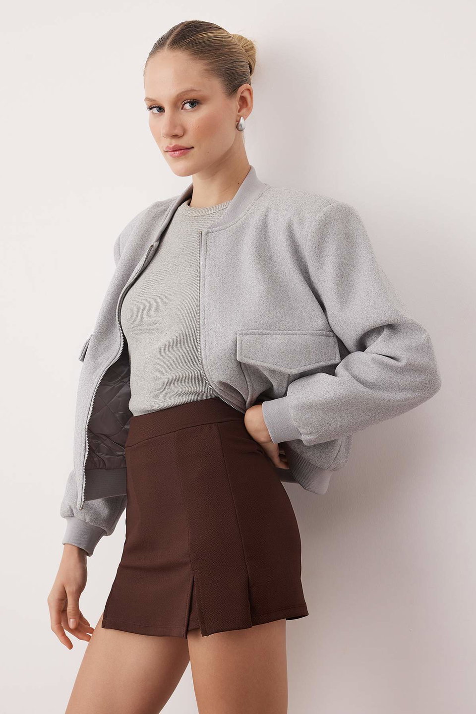 Slit A-line/Belt Opening Elastic Knitted Mini Shorts Skirt TWOSS24ET00212