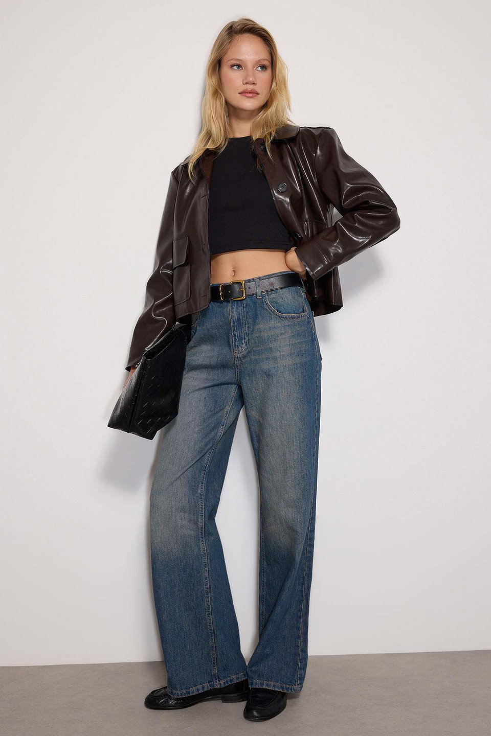More Sustainable Faded Effect Vintage High Waist Wide Leg Jeans Twoss24Je00050