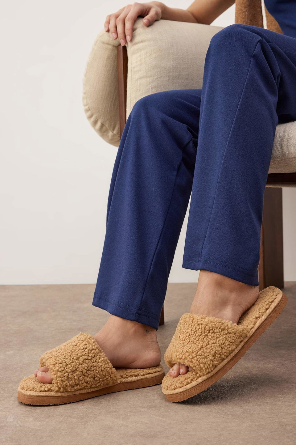 Camel plush women's house slippers takaw26er00020