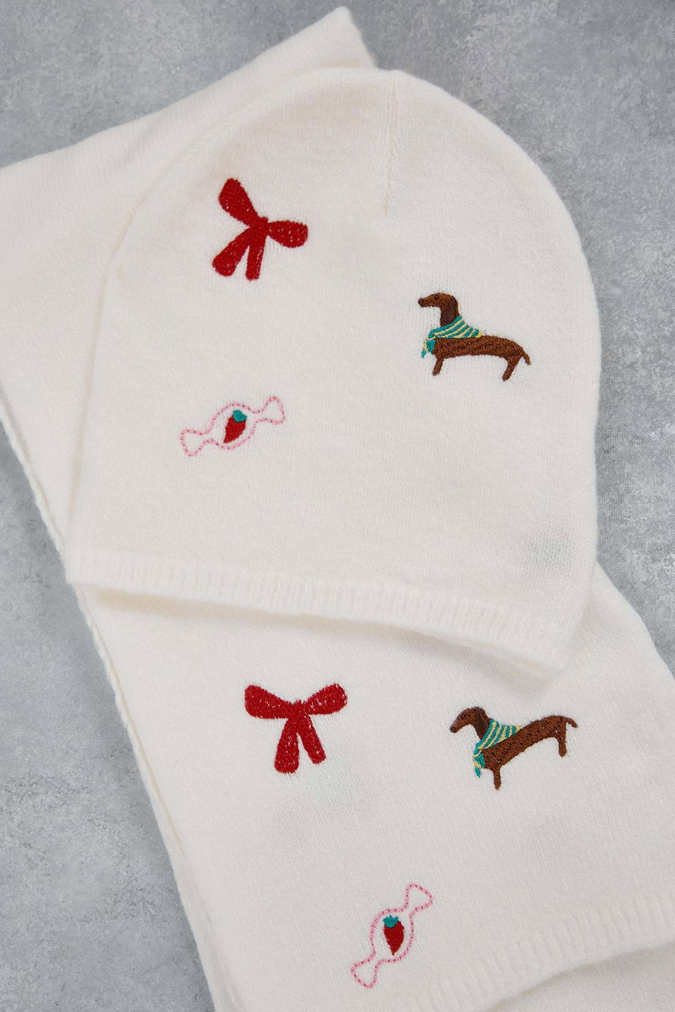 embroidered scarf & beanie set twoaw26as00001