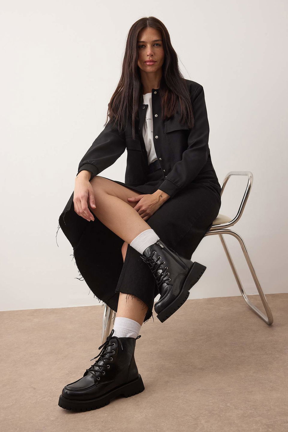 thick flat sole lace-up women's postal boots takaw26bo00117