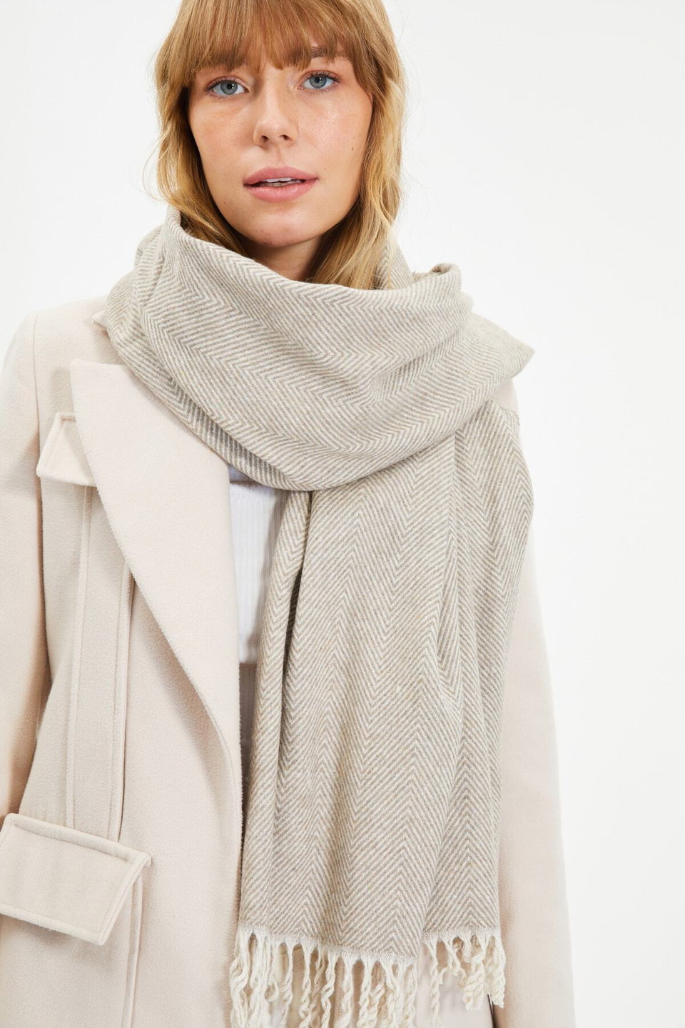 Women's Soft-textured Scarf TWOAW22AT0039