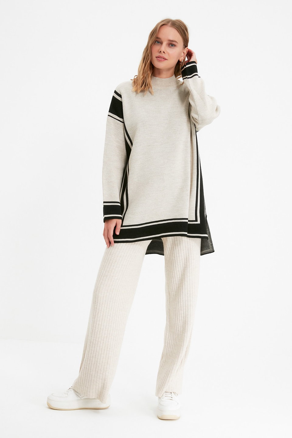 Striped High Neck Knitwear Sweater TCTAW22AK0163