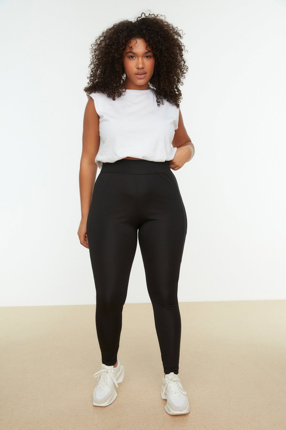 Tulle Detailed Compression Knitted Sports Leggings TBBSS22TY0003