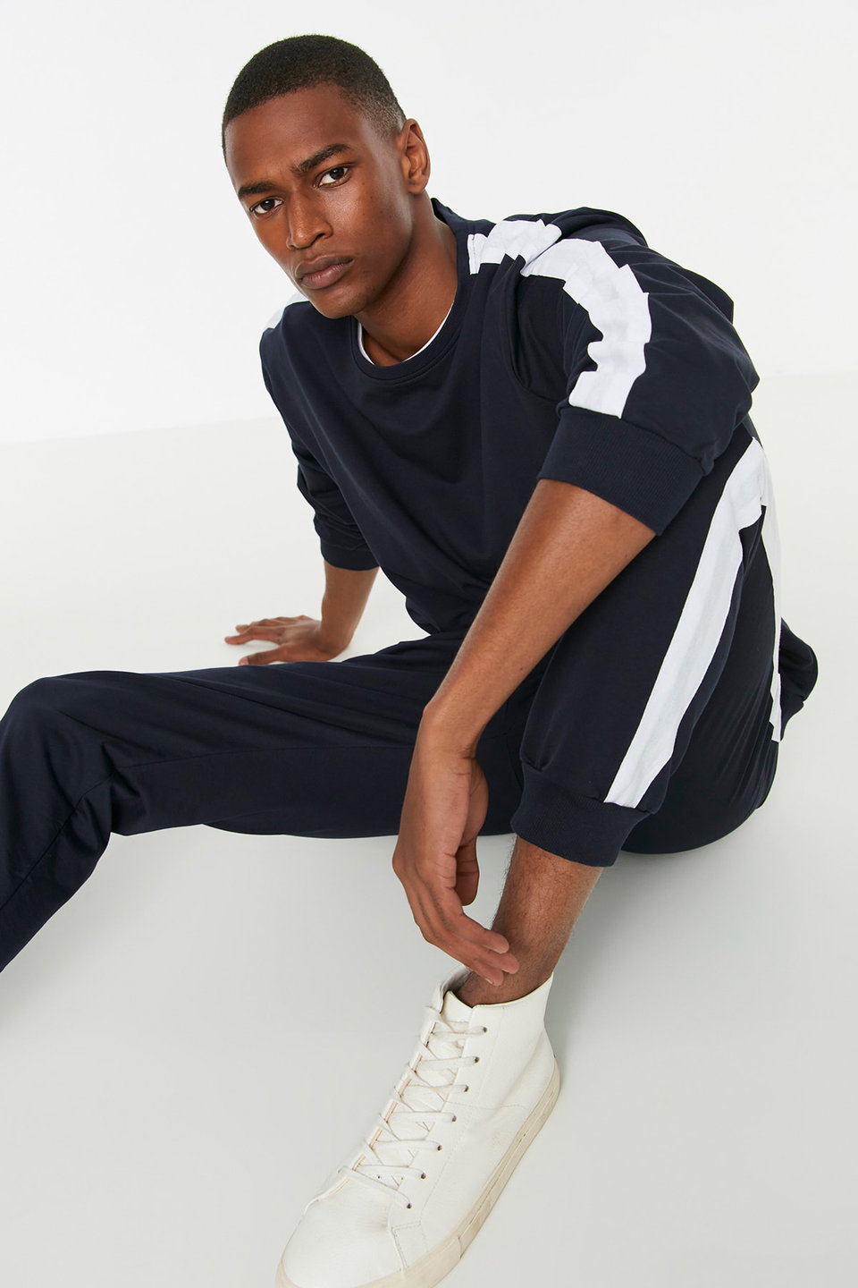 Knitted Pajama Set with Side Stripes THMAW21PT0828