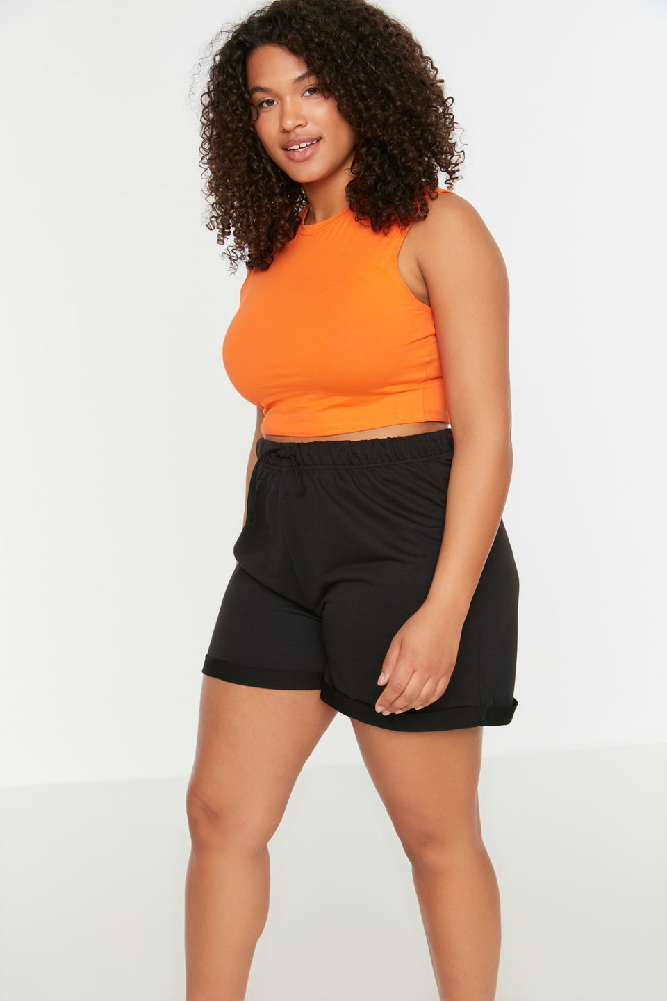 Pocket Detailed Knitted Shorts & Bermuda TBBSS22SR0143
