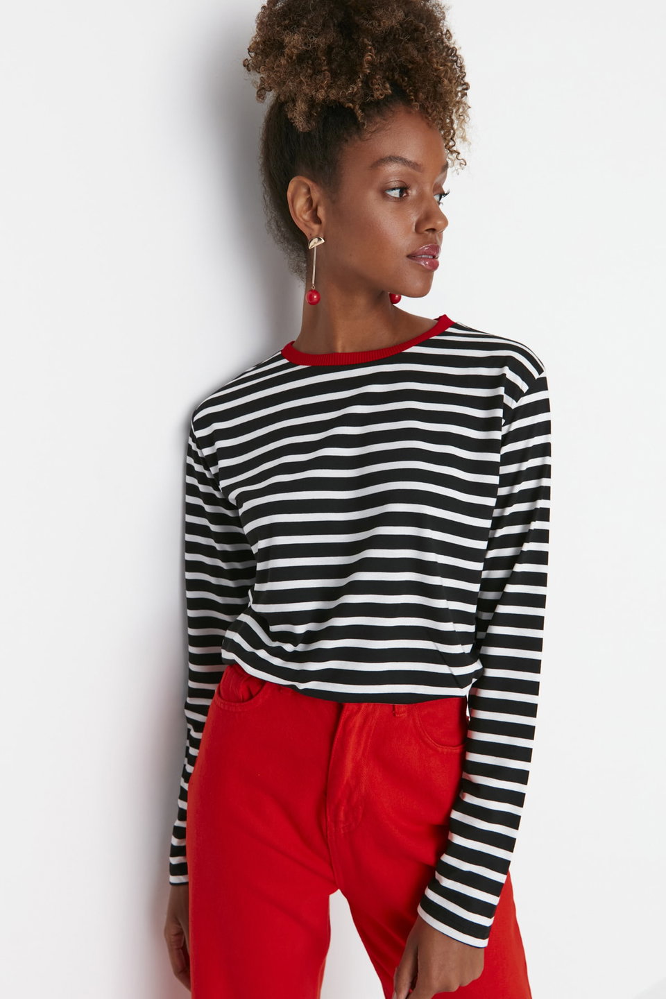 Striped Relaxed Pattern Basic Crew Neck Colorful Ribbed Knitted T-Shirt TWOAW23TS00026