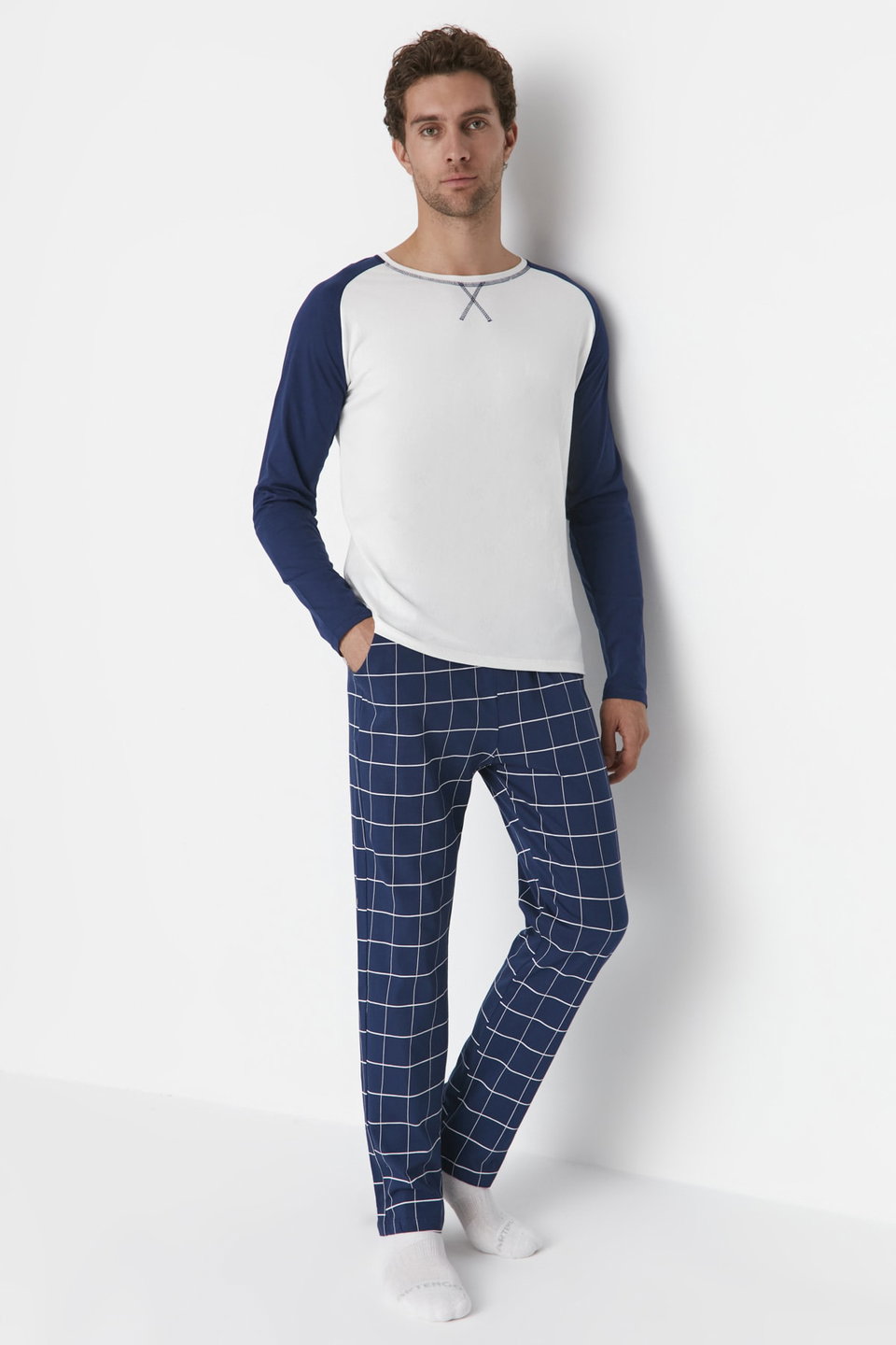 100% Cotton Regular Fit Plaid Knitted Pajama Set THMAW21PT0879