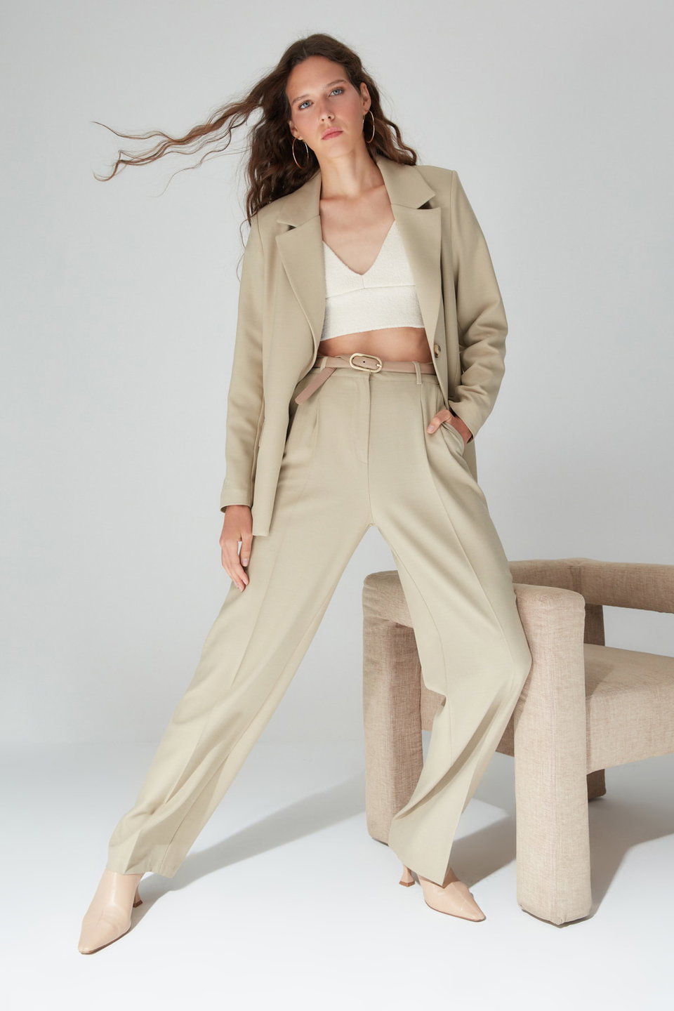 Limited Edition Straight/Straight Cut Pleated Woven Fabric Trousers TWOAW23PL00401