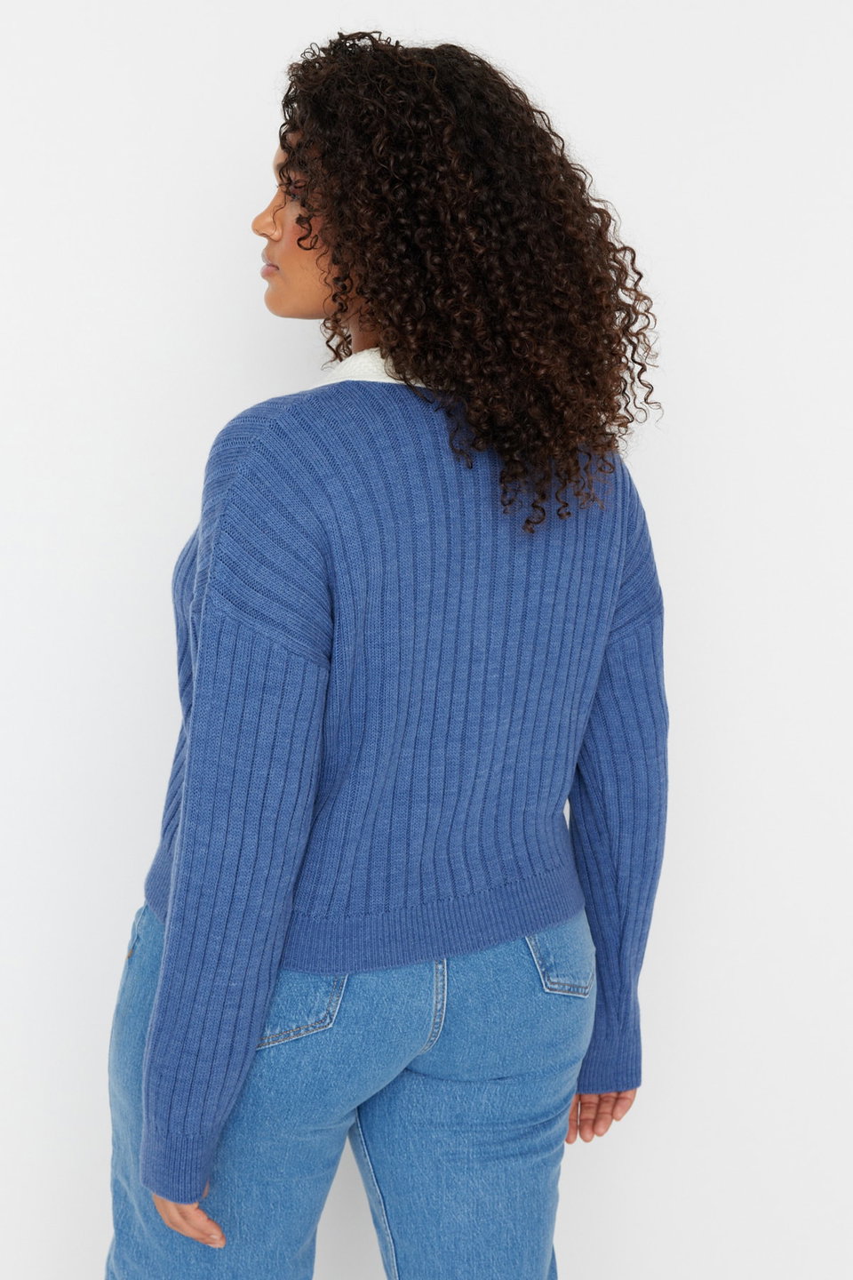 Ribbed Collar Detailed Buttoned Knitwear Cardigan Tbbaw23Av00084