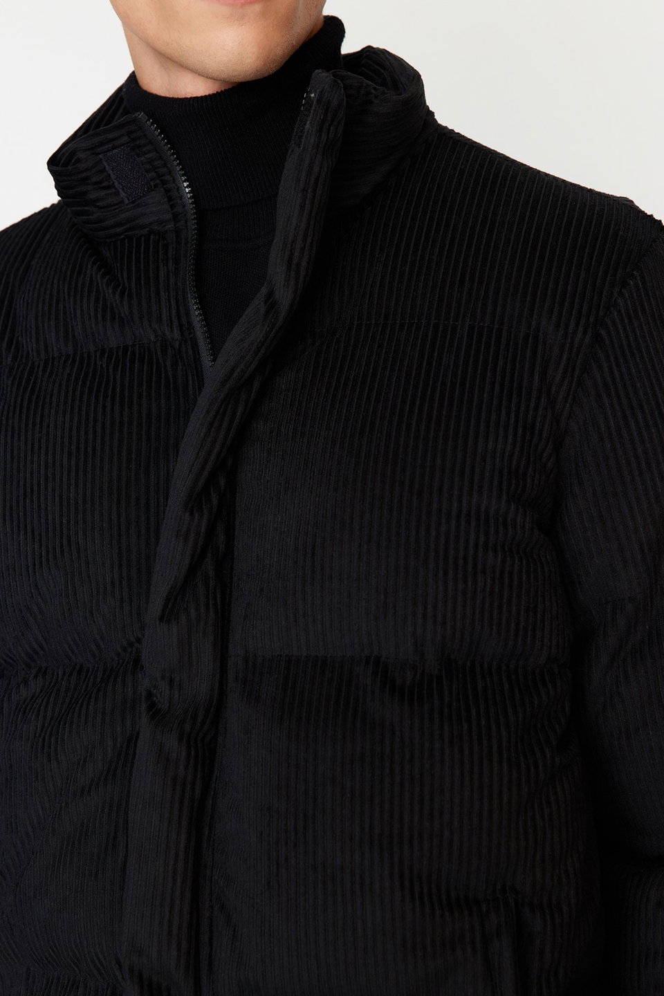 Regular Fit Stand Collar Corduroy Puffer Winter Coat TMNAW22MO0182