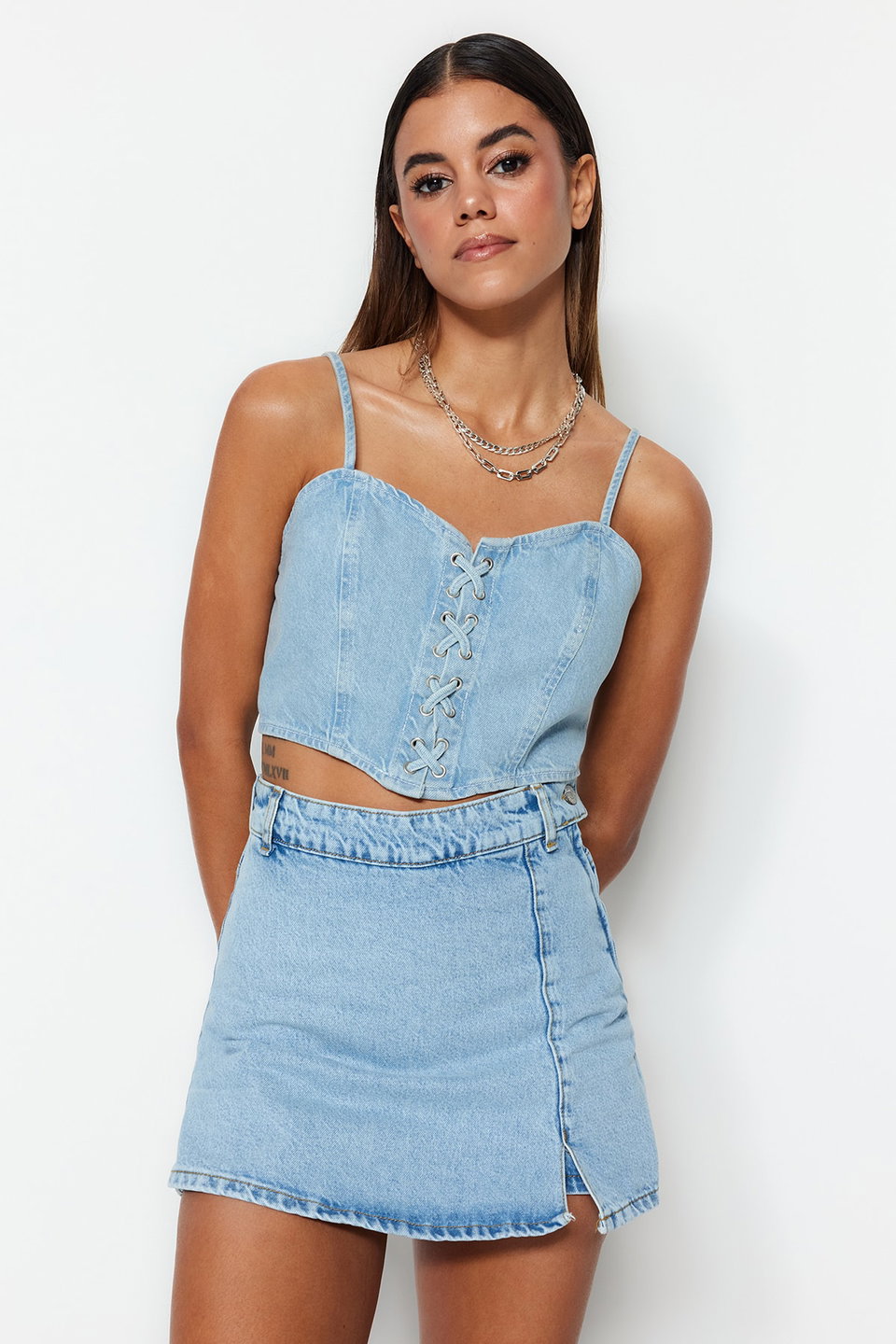Slit Denim Shorts Skirt Twoss23Sr00091