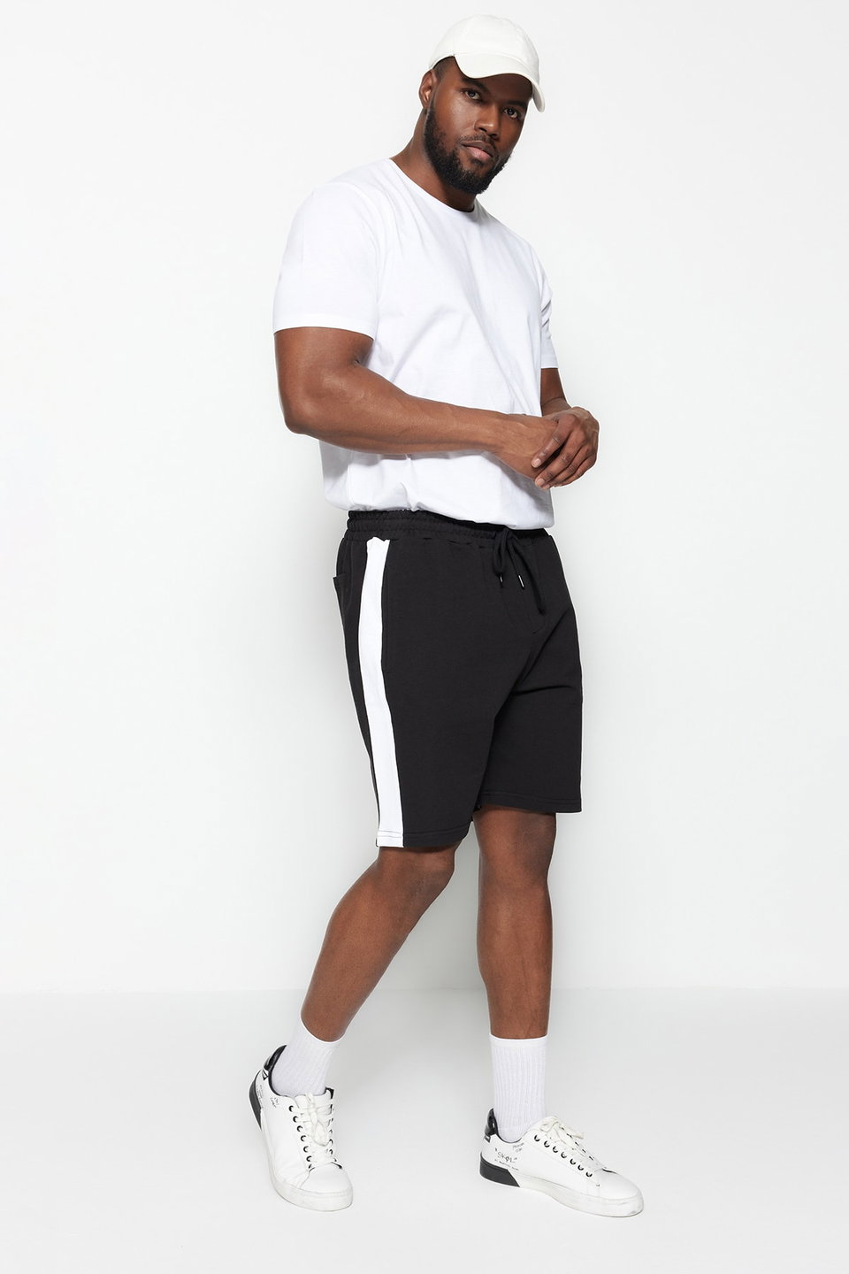 Plus Size Regular Cut Medium Length Elastic Waist Colored Paneled Shorts TMNSS23SR00046