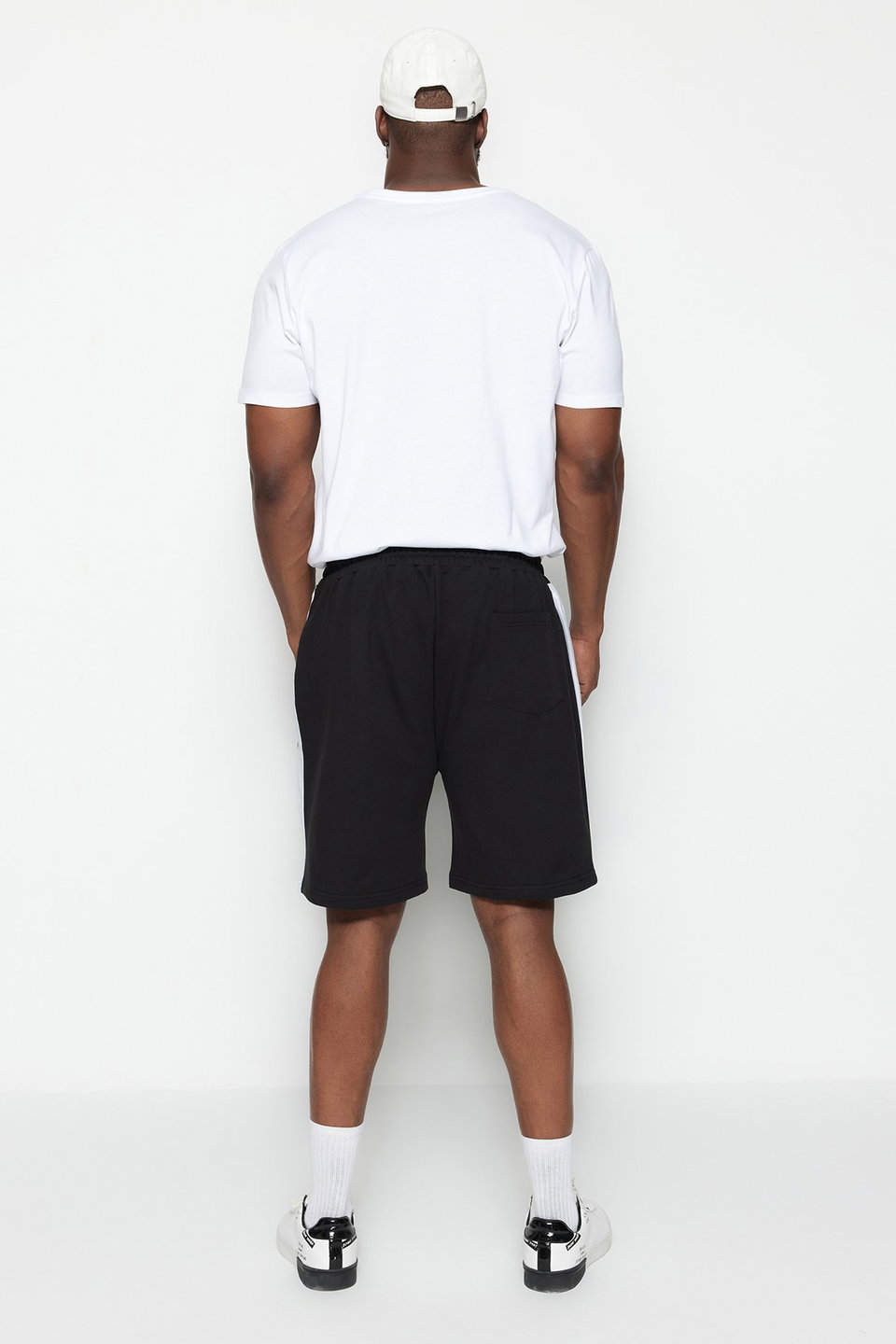 Plus Size Regular Cut Medium Length Elastic Waist Colored Paneled Shorts TMNSS23SR00046