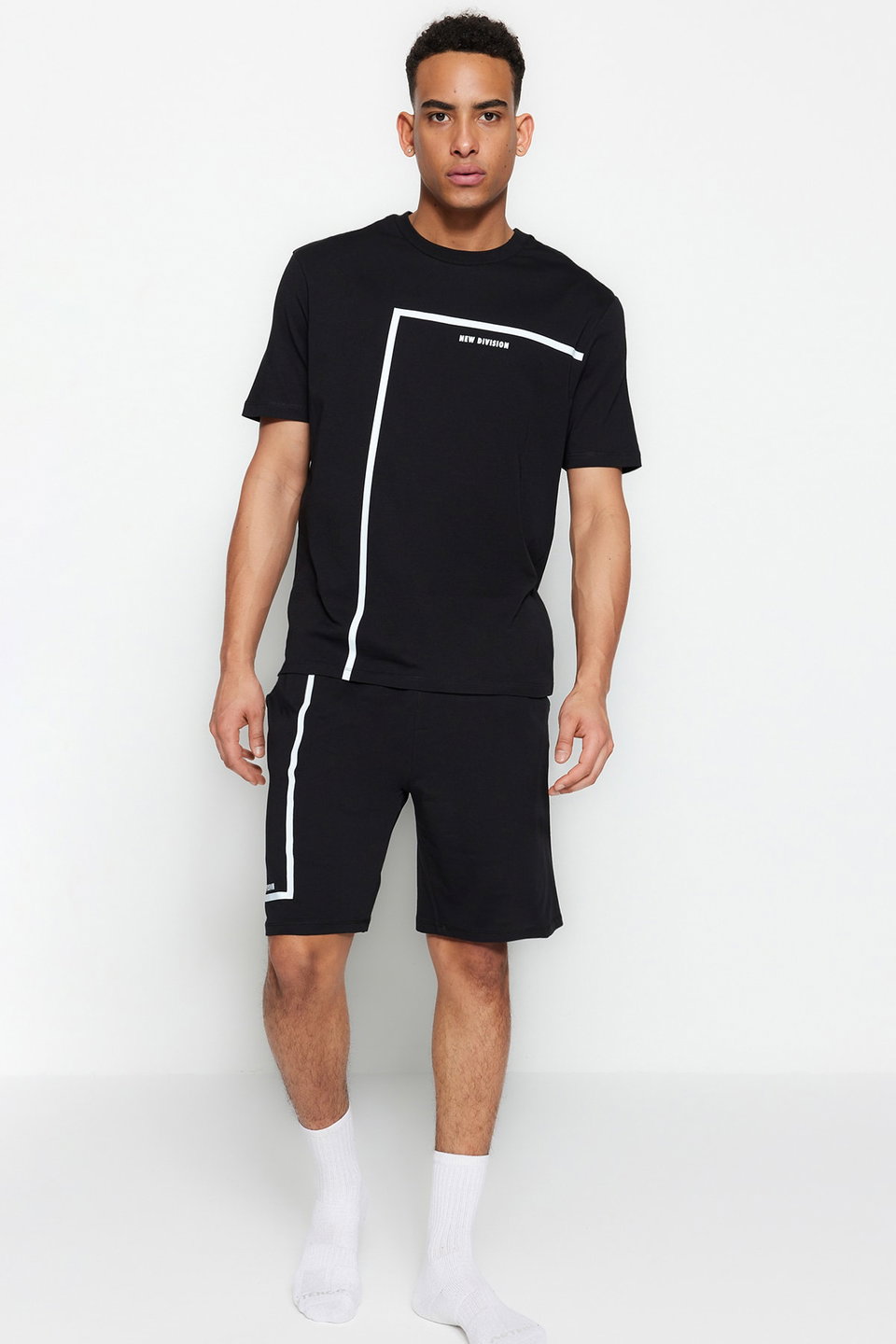 Regular Fit Crew Neck Printed Shorts Pajamas Set TMNSS23PT00017