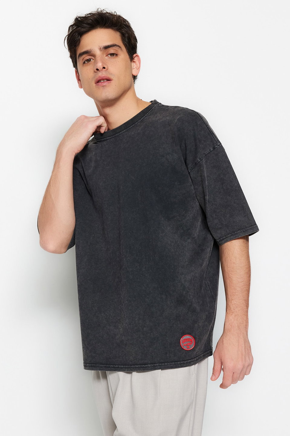 Limited Edition Oversize/Wide Cut Faded 100% Cotton T-Shirt TMNSS23TS00153