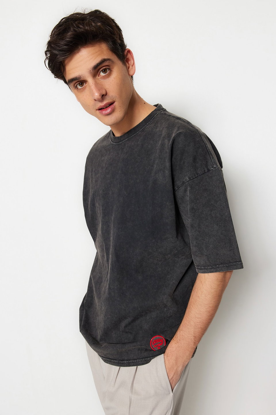 Limited Edition Oversize/Wide Cut Faded 100% Cotton T-Shirt TMNSS23TS00153