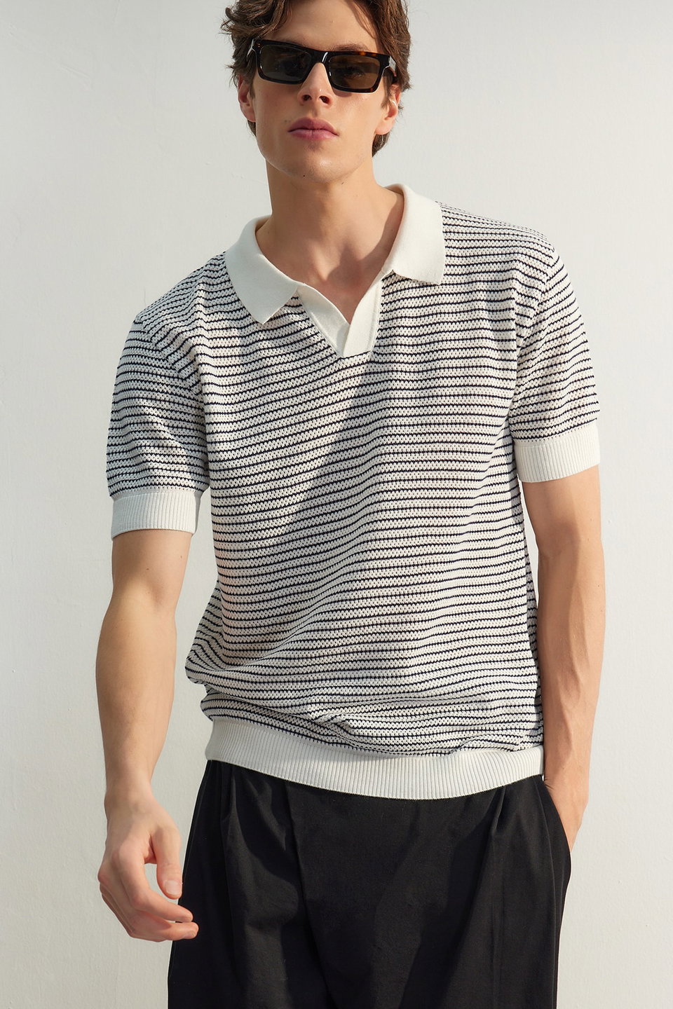 Limited Edition Relaxed Short Sleeve Polo Neck Knitwear T-shirt TMNSS23PO00026