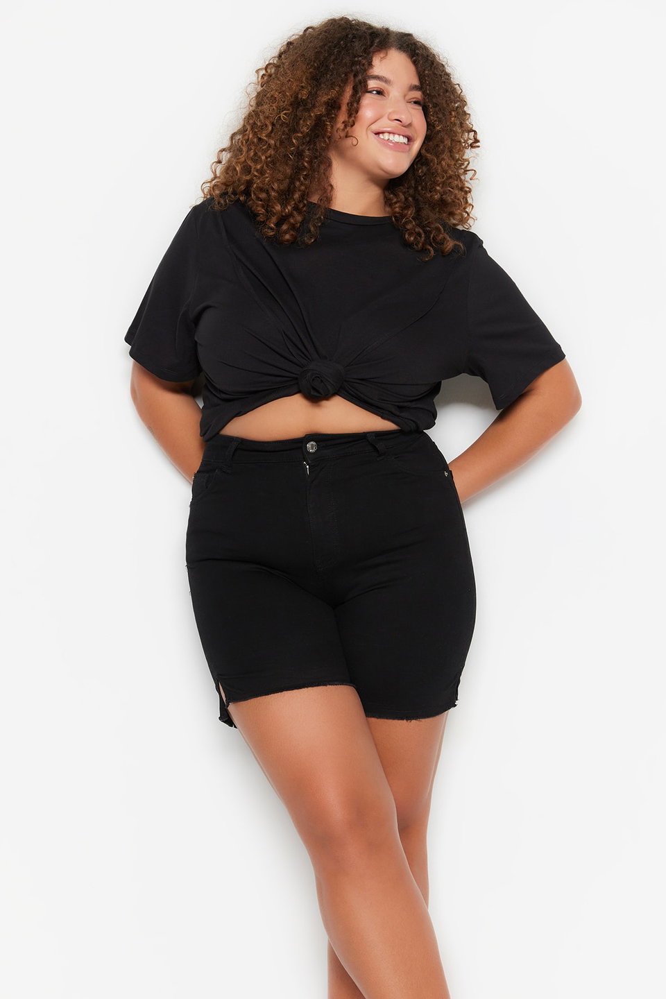 High Waist Flexible Skinny Denim Shorts & Bermuda TBBSS23AP0009 with Side Slits.