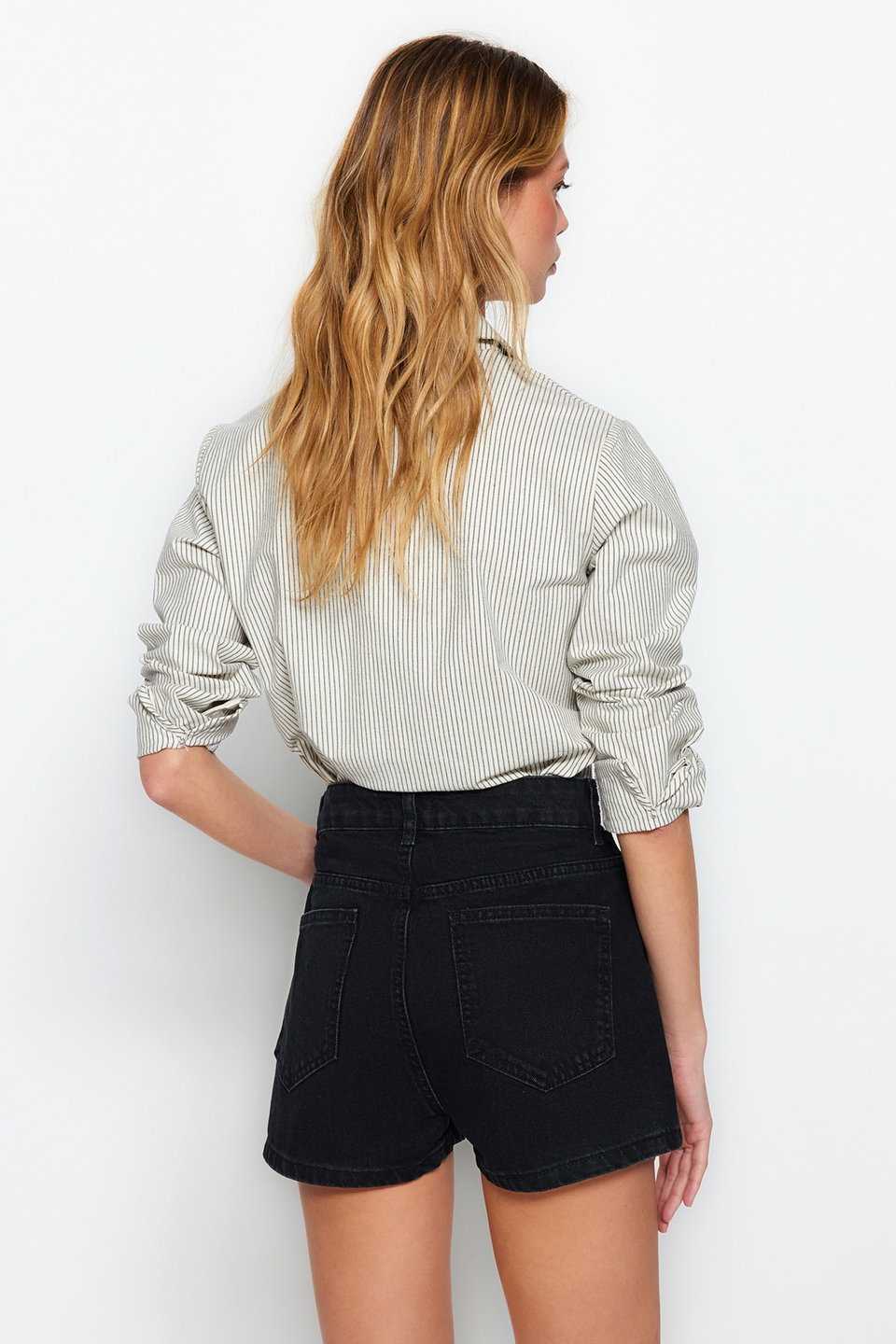 High Waist Mini Denim Shorts TWOSS23SR00312