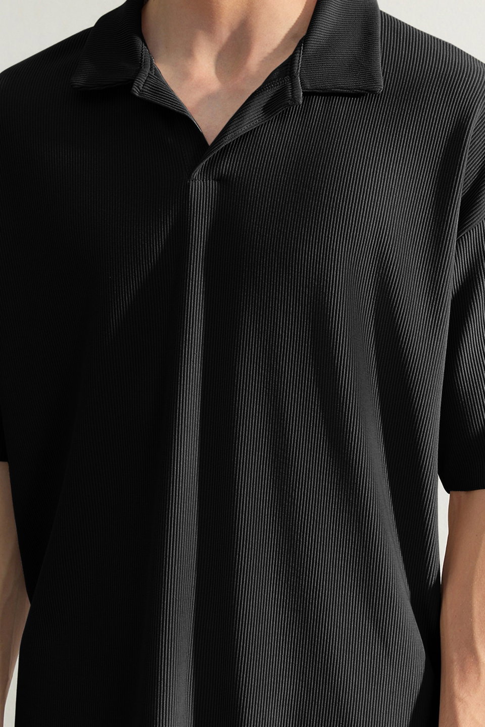 Limited Edition Oversize/Wide Cut Textured Wrinkle-Free Ottoman Polo Neck T-Shirt TMNSS23PO00020