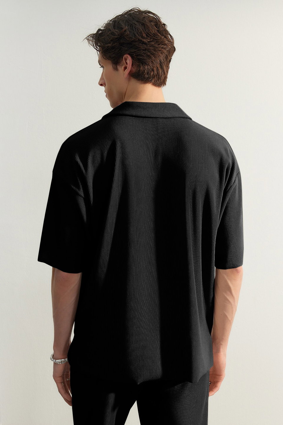 Limited Edition Oversize/Wide Cut Textured Wrinkle-Free Ottoman Polo Neck T-Shirt TMNSS23PO00020
