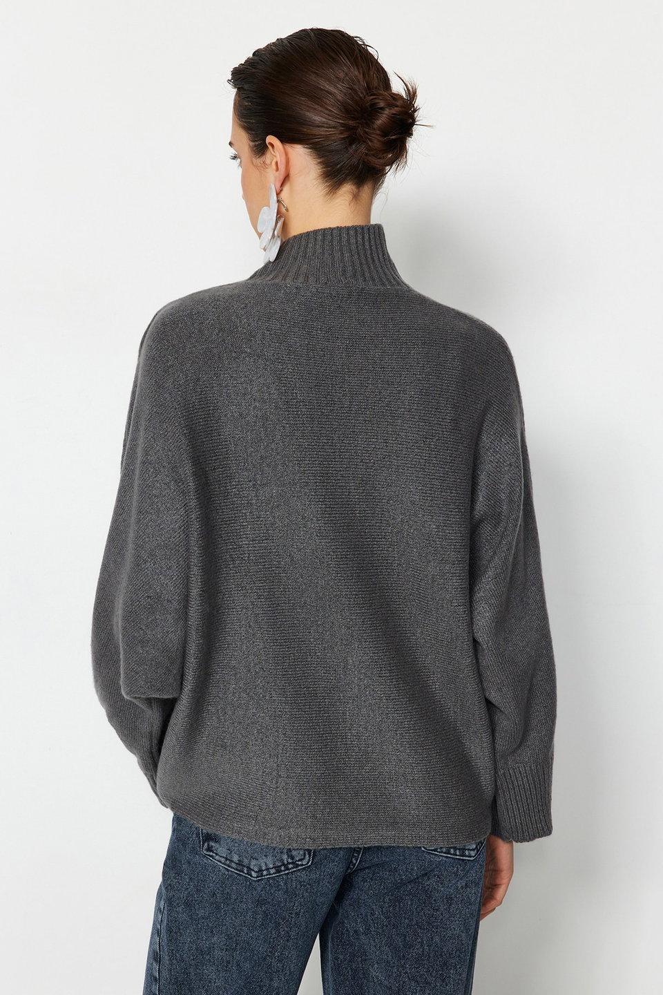Soft Textured Wide Fit Knitwear Sweater TWOAW20KZ1059