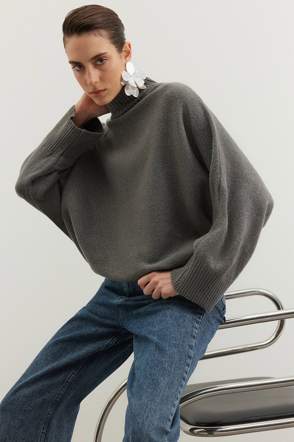 Soft Textured Wide Fit Knitwear Sweater TWOAW20KZ1059