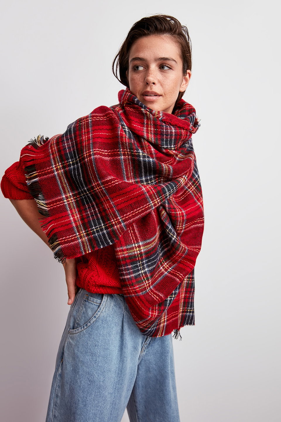 Soft Textured Plaid Scarf TWOAW20AT0040