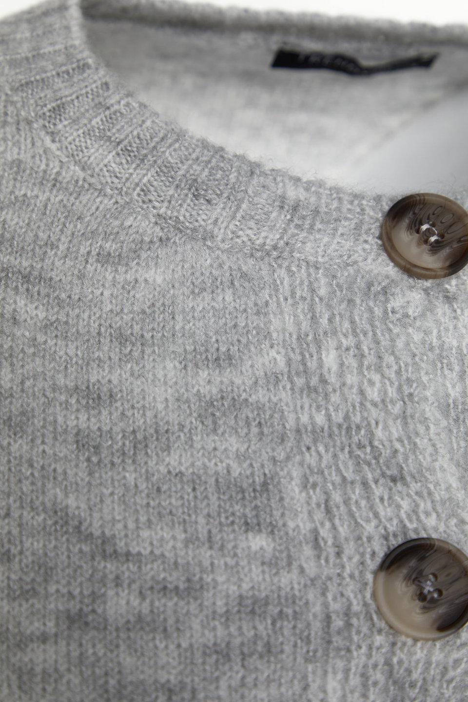 Crop Soft Texture Buttoned Knit Cardigan TWOAW24HI00198