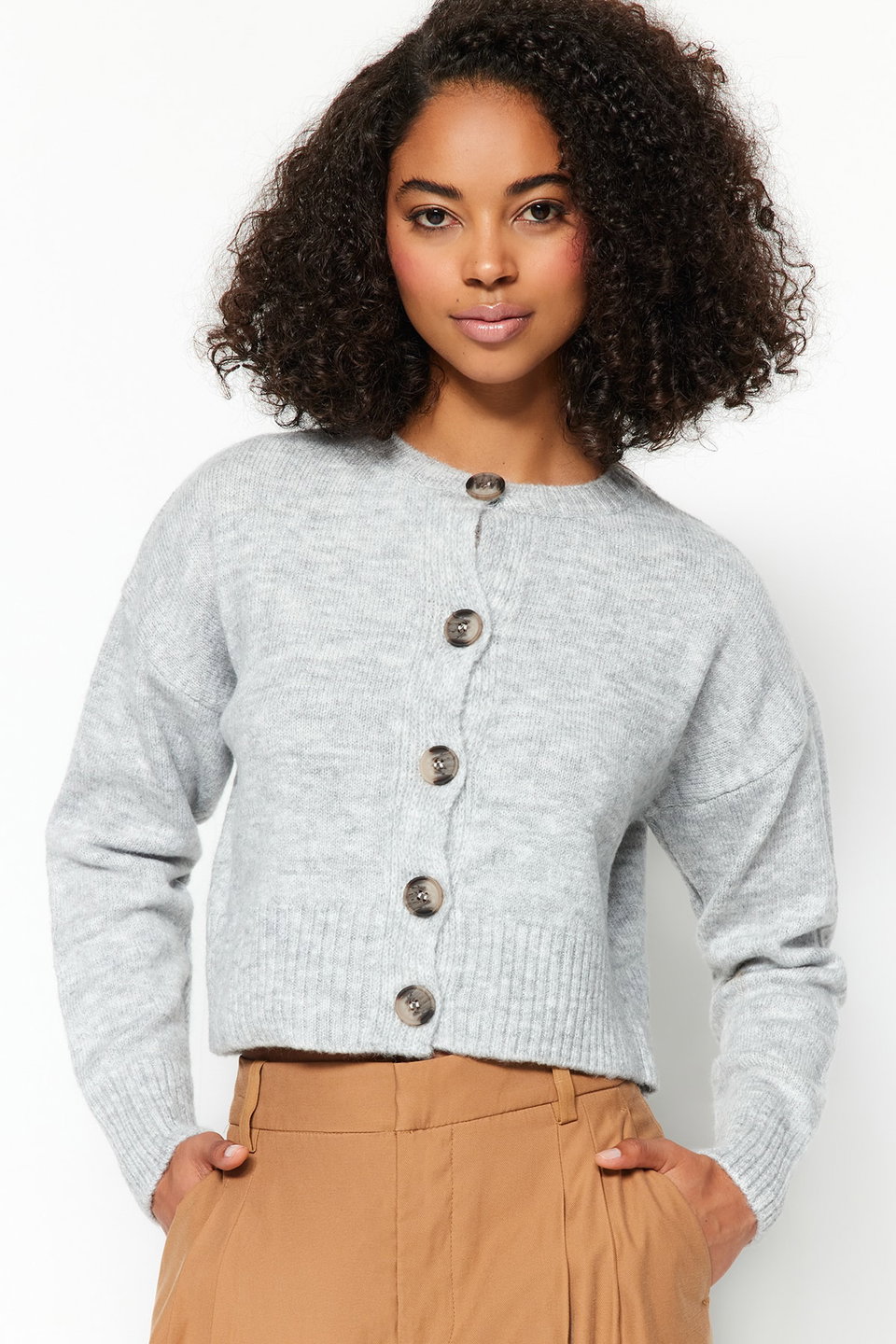 Crop Soft Texture Buttoned Knit Cardigan TWOAW24HI00198