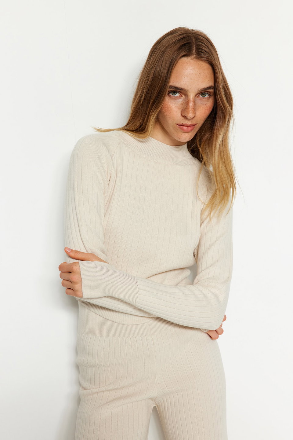 Fuchsia Crop Finger Detailed Knitwear Bottom-Top Set TWOAW24AU00033