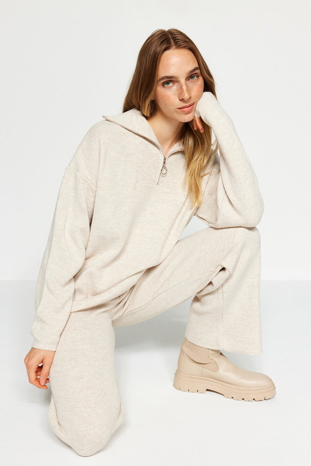 Stone - Brown Wide-Cut Zippered Knitwear Top-Bottom Set TWOAW24AU00026