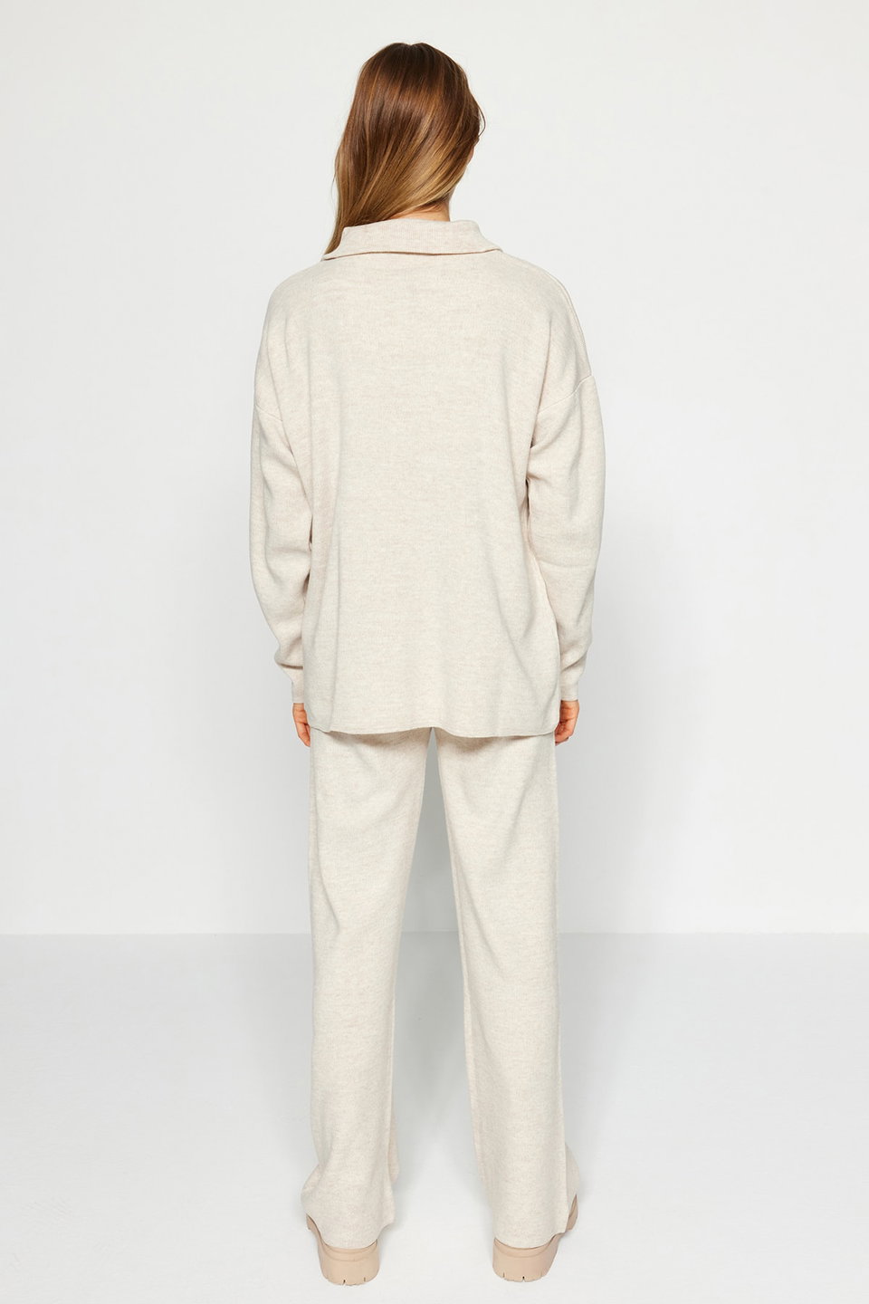 Wide-Cut Zippered Knitwear Top-Bottom Set TWOAW24AU00026