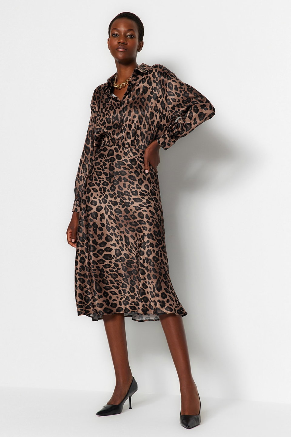 Premium High Quality Animal Print Satin Midi Skirt TWOAW24ET00140.